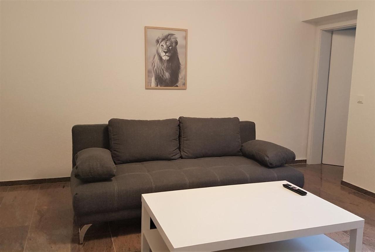 Ferienwohnungen Haus Scheidter 40 Sarrebruck Exterior foto